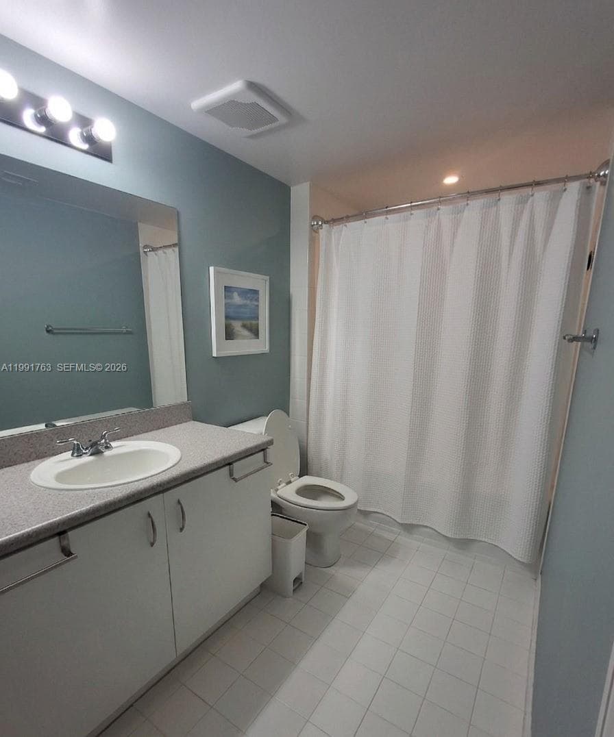 816 NW 11th St # 806, Miami FL 33136 — 7
