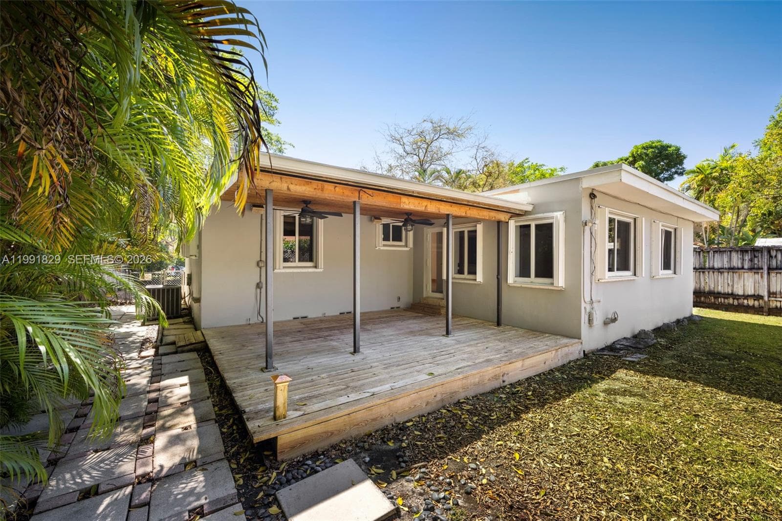 2431 Overbrook St, Miami FL 33133 — 13