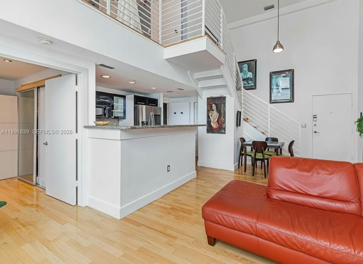 7728 Collins Ave # 16, Miami Beach FL 33141 — 5