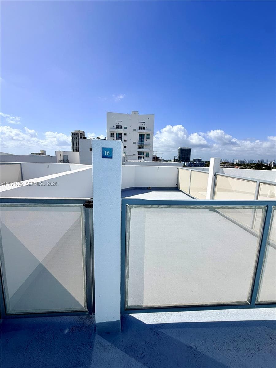7728 Collins Ave # 16, Miami Beach FL 33141 — 24