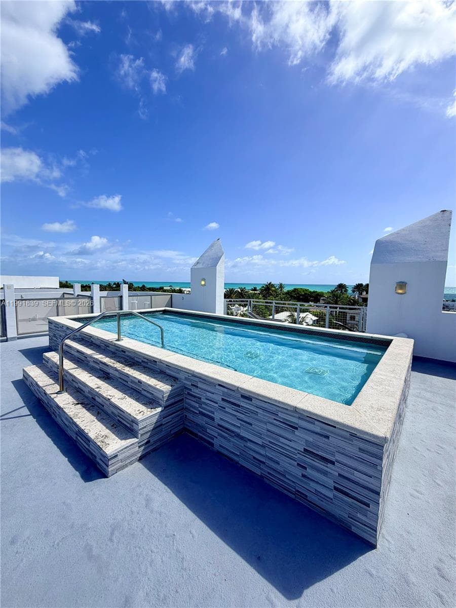7728 Collins Ave # 16, Miami Beach FL 33141 — 21