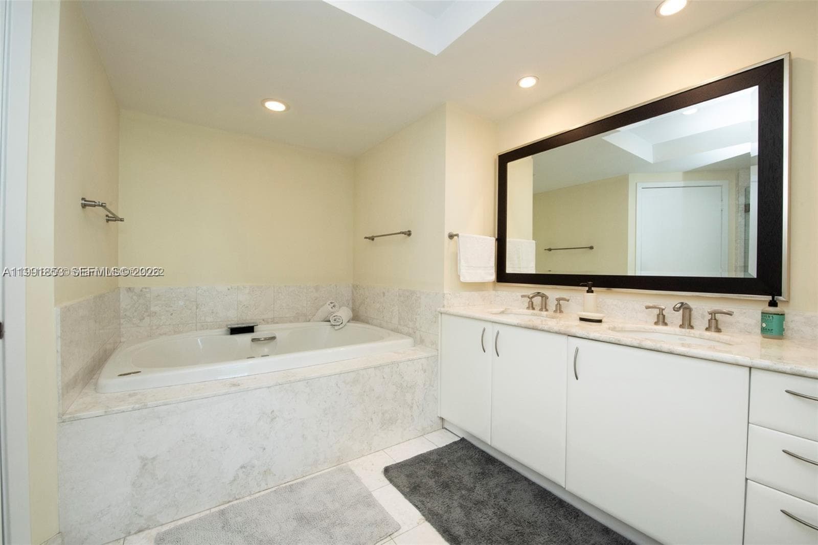 1331 Brickell Bay Dr # 903, Miami FL 33131 — 27