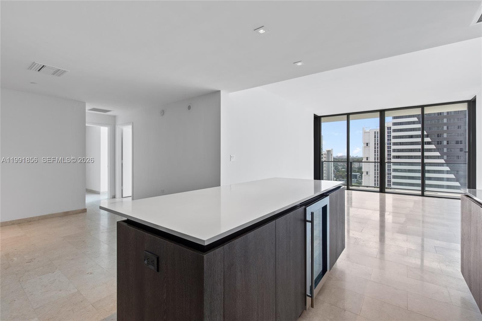 88 SW 7th St # 904, Miami FL 33130 — 7