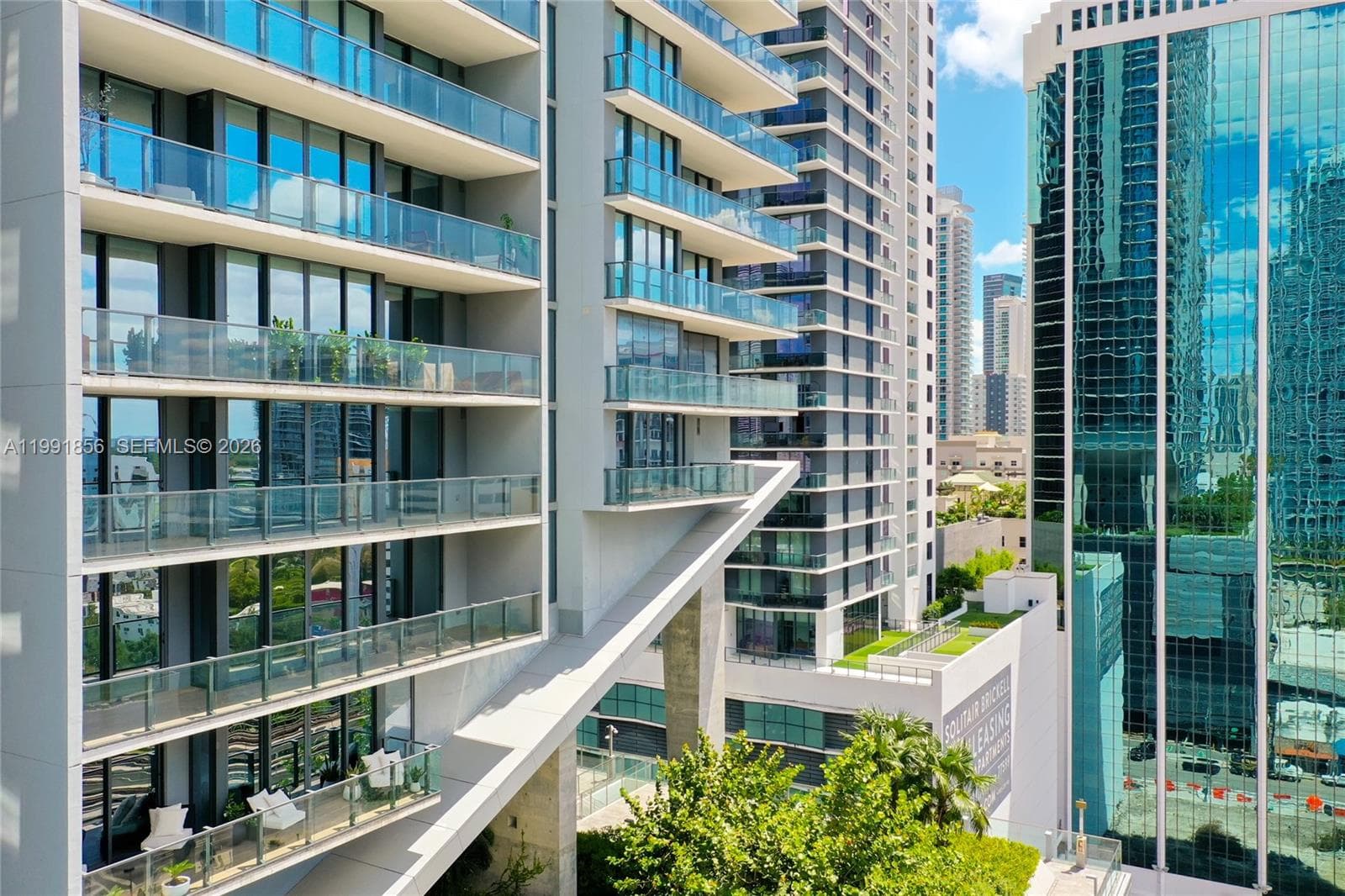 88 SW 7th St # 904, Miami FL 33130 — 10