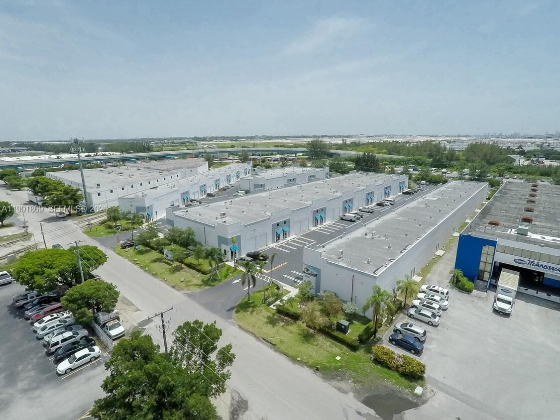 2355 NW 70th Ave # 3, Miami FL 33122 — 28