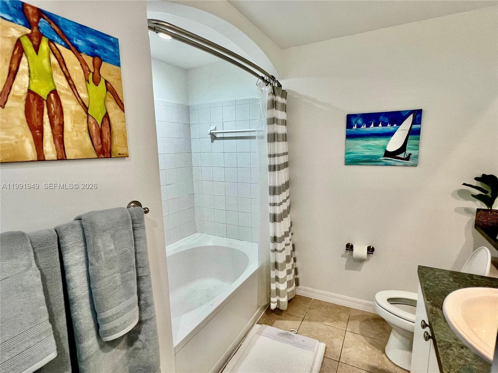 9172 Collins Ave # 305, Surfside FL 33154 — 10