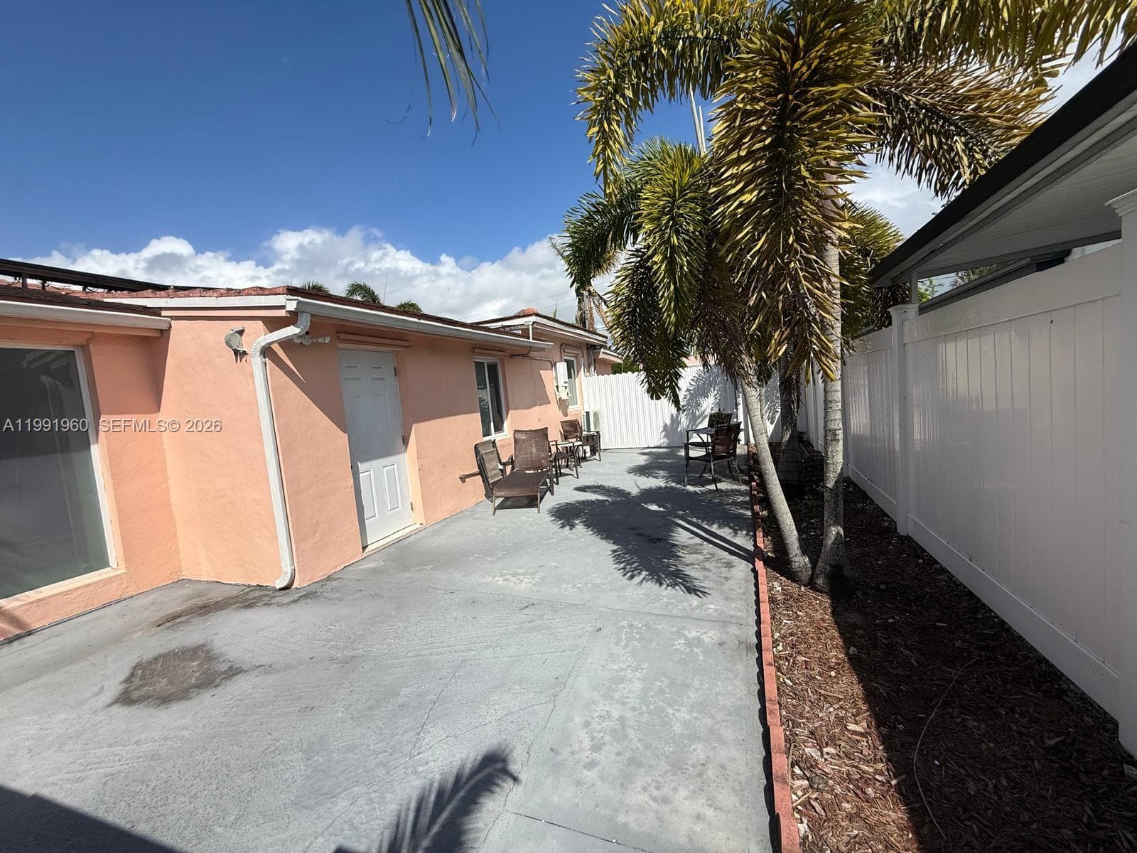 625 E 8th Ln, Hialeah FL 33010 — 28