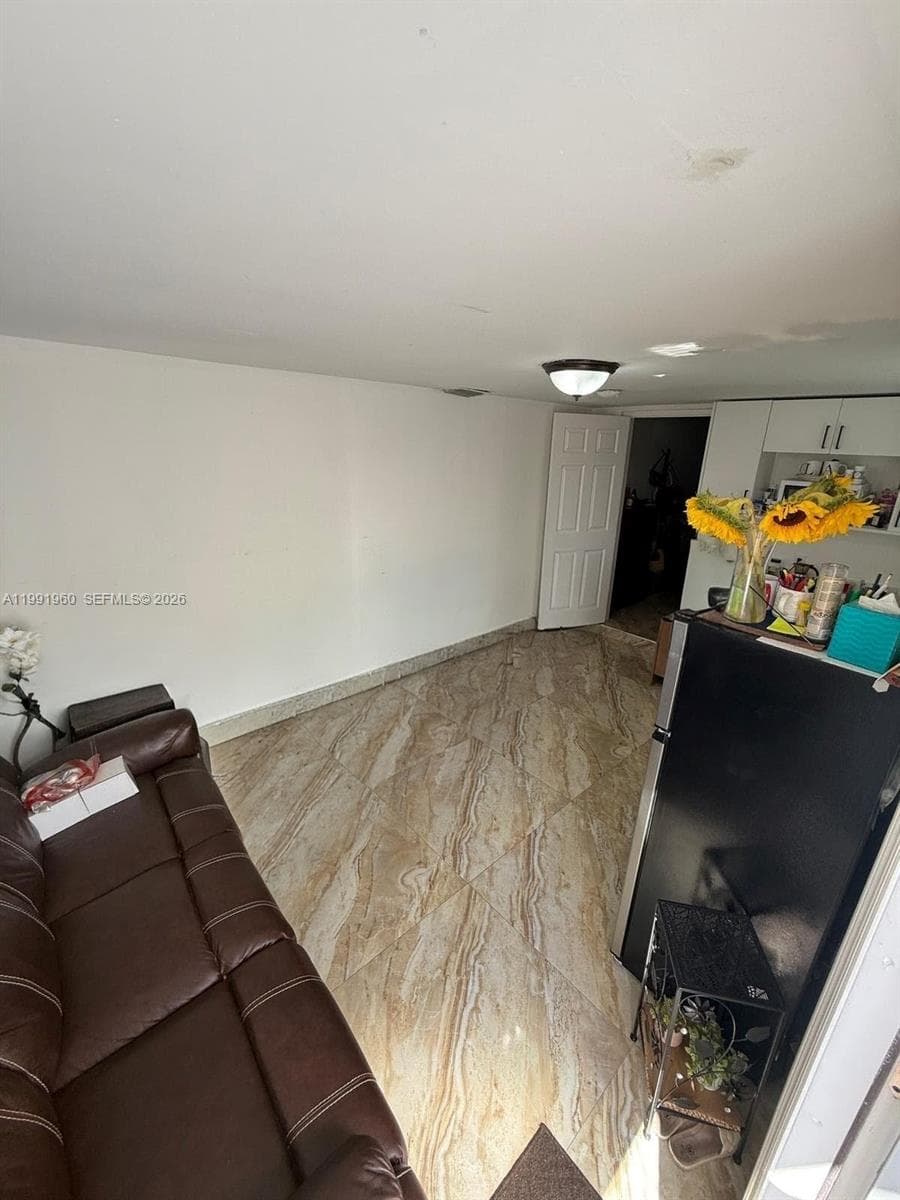625 E 8th Ln, Hialeah FL 33010 — 29