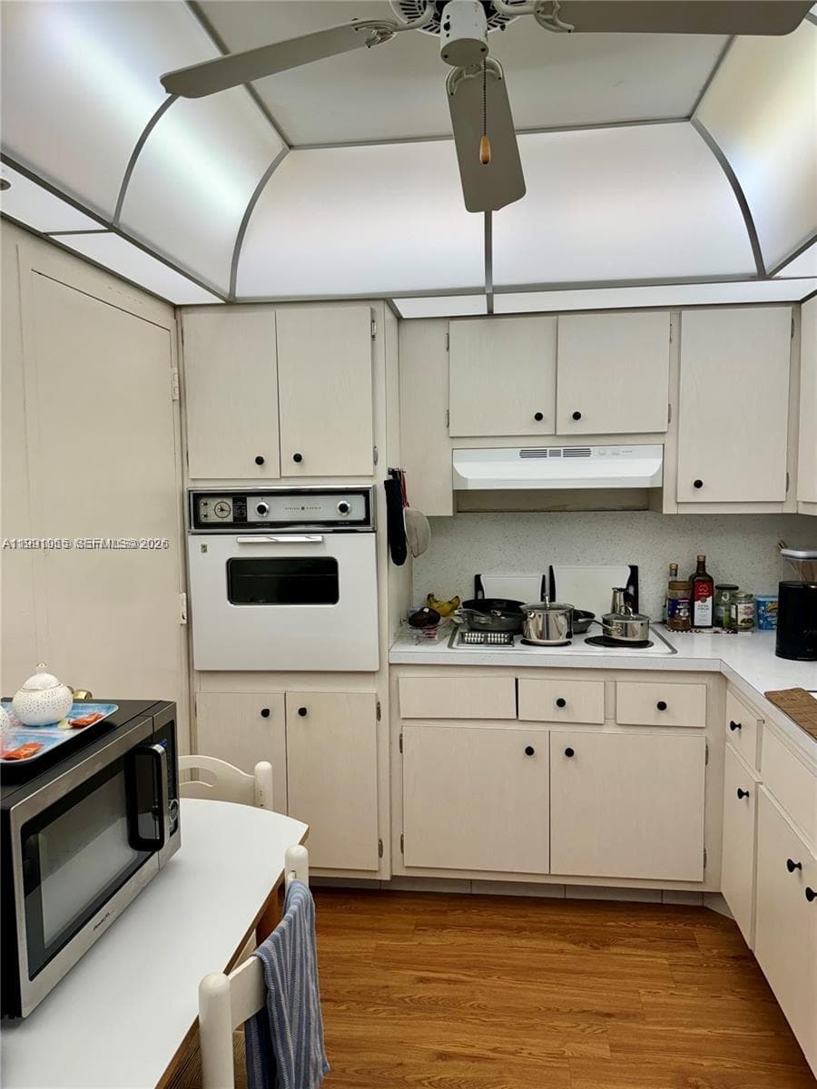 400 Kings Point Dr # 609, Sunny Isles Beach FL 33160 — 12
