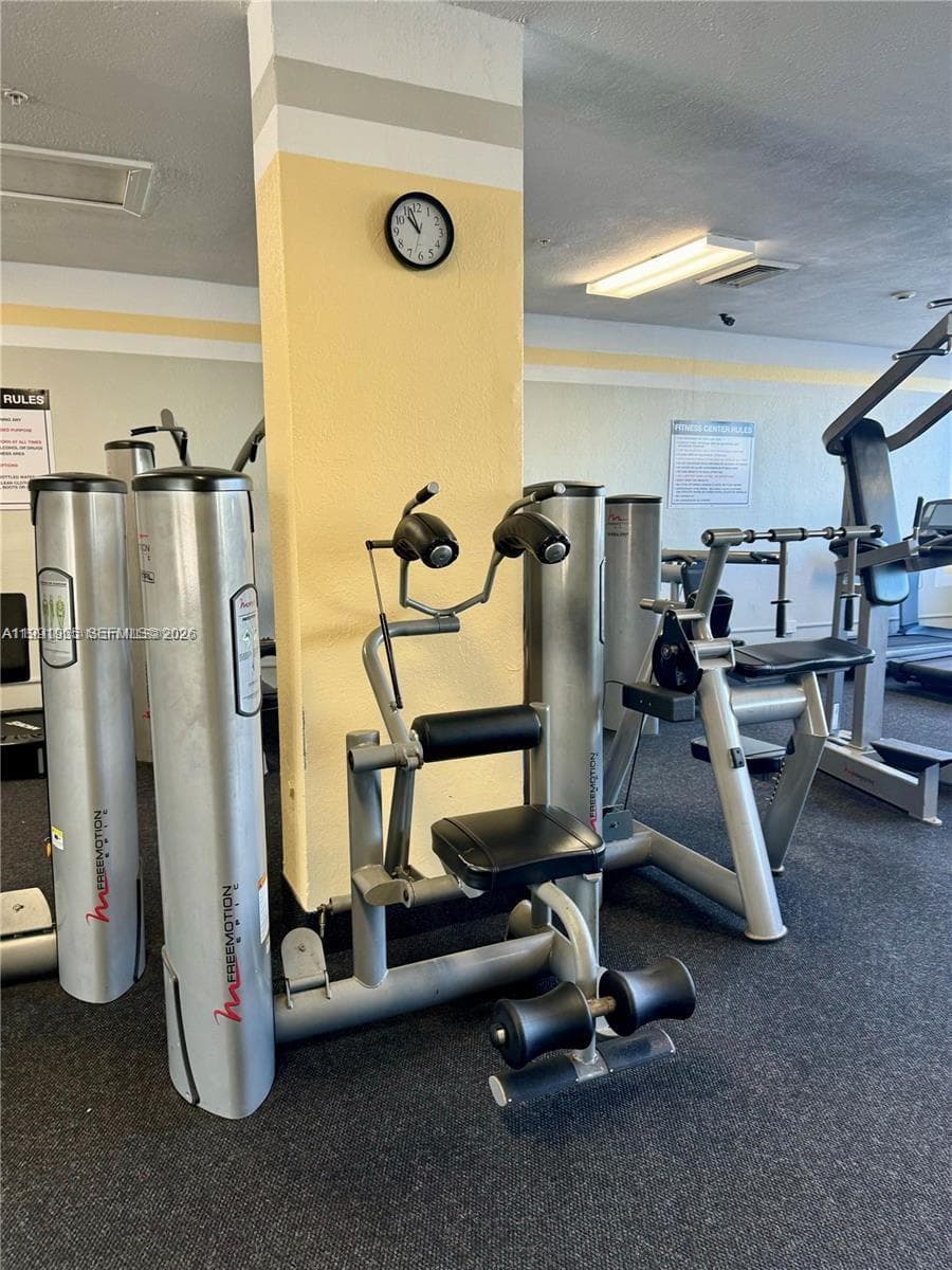 400 Kings Point Dr # 609, Sunny Isles Beach FL 33160 — 24
