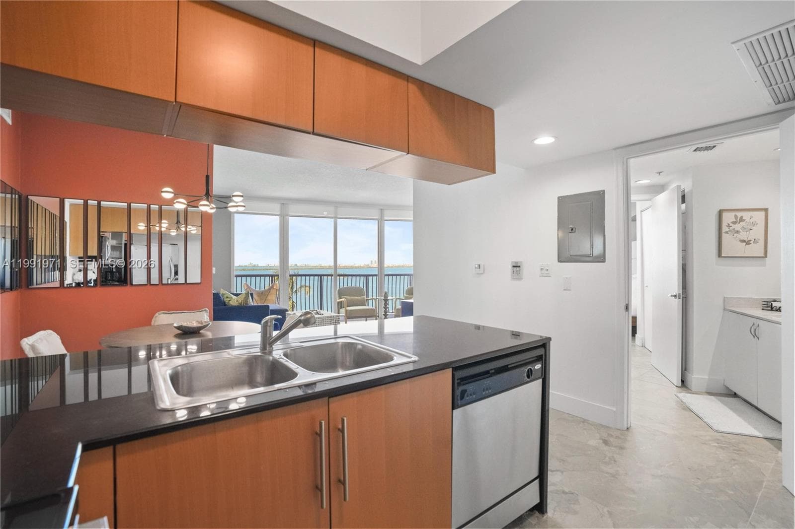 1750 N Bayshore Dr # 1401, Miami FL 33132 — 13