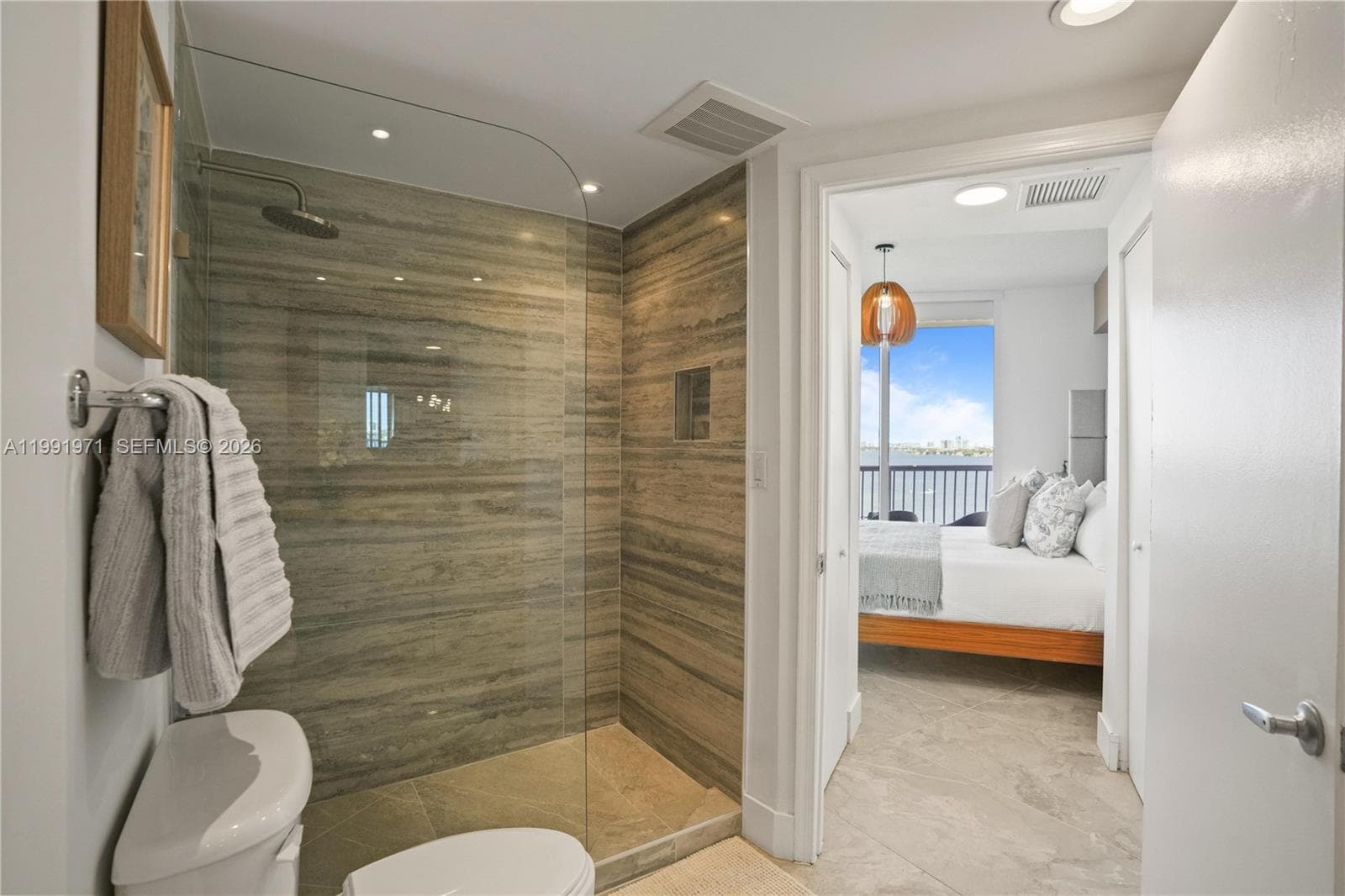1750 N Bayshore Dr # 1401, Miami FL 33132 — 11