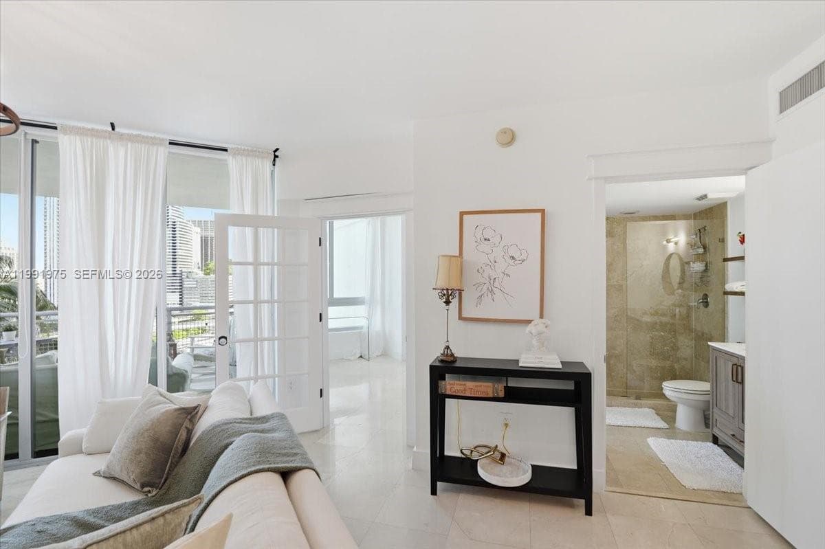 350 S Miami Ave # 1205, Miami FL 33130 — 21