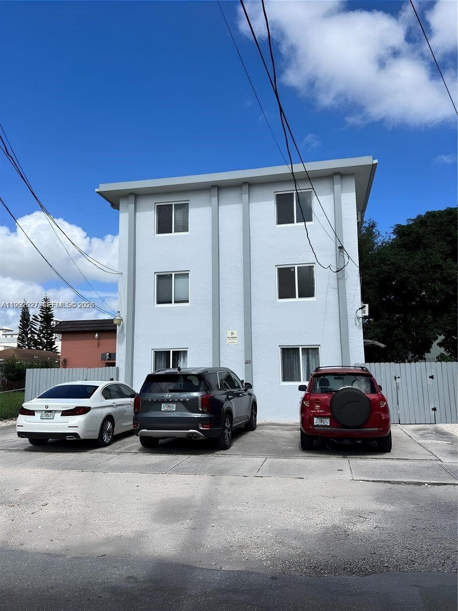 2121 SW 4th St # 2, Miami FL 33135 — 16