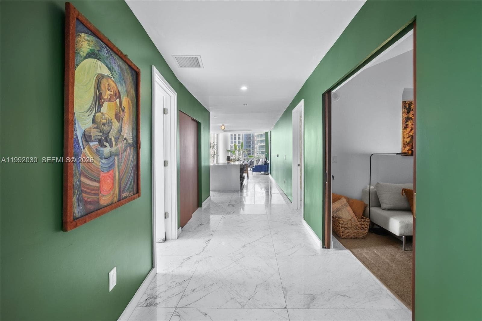 851 NE 1st Ave # 3211, Miami FL 33132 — 23