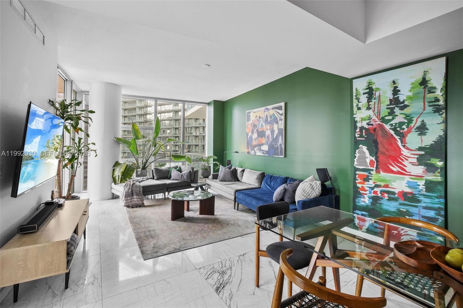 851 NE 1st Ave # 3211, Miami FL 33132 — 5