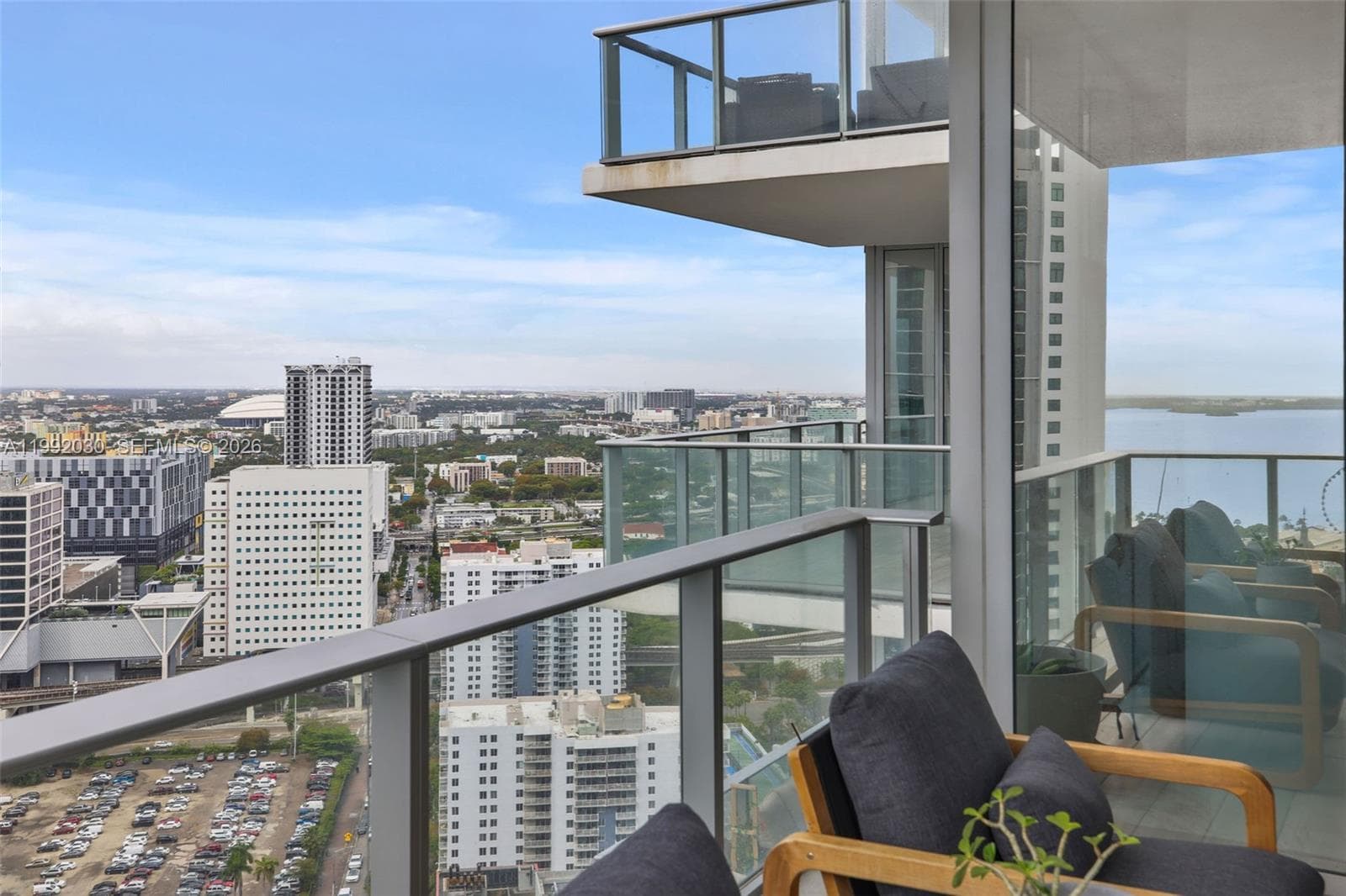 851 NE 1st Ave # 3211, Miami FL 33132 — 30