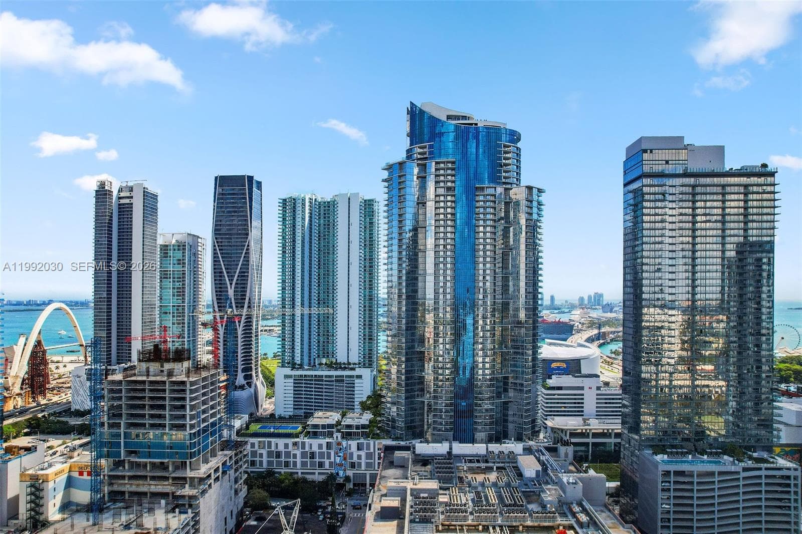851 NE 1st Ave # 3211, Miami FL 33132 — 69