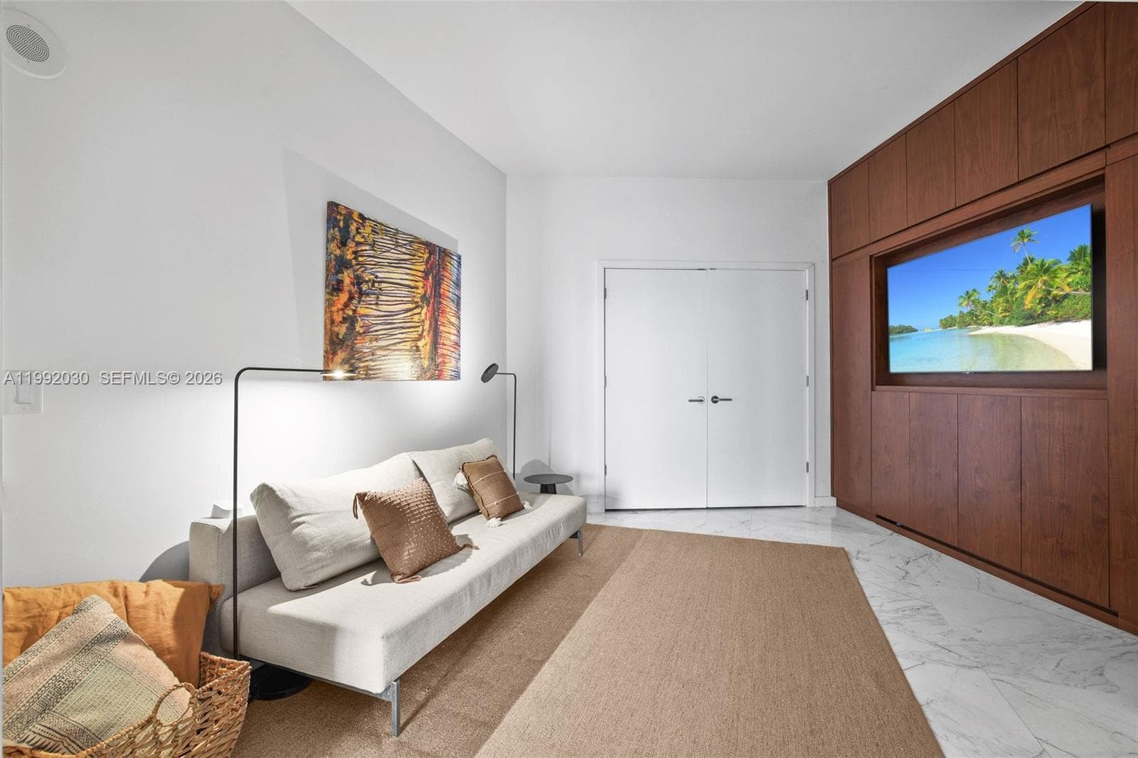 851 NE 1st Ave # 3211, Miami FL 33132 — 14