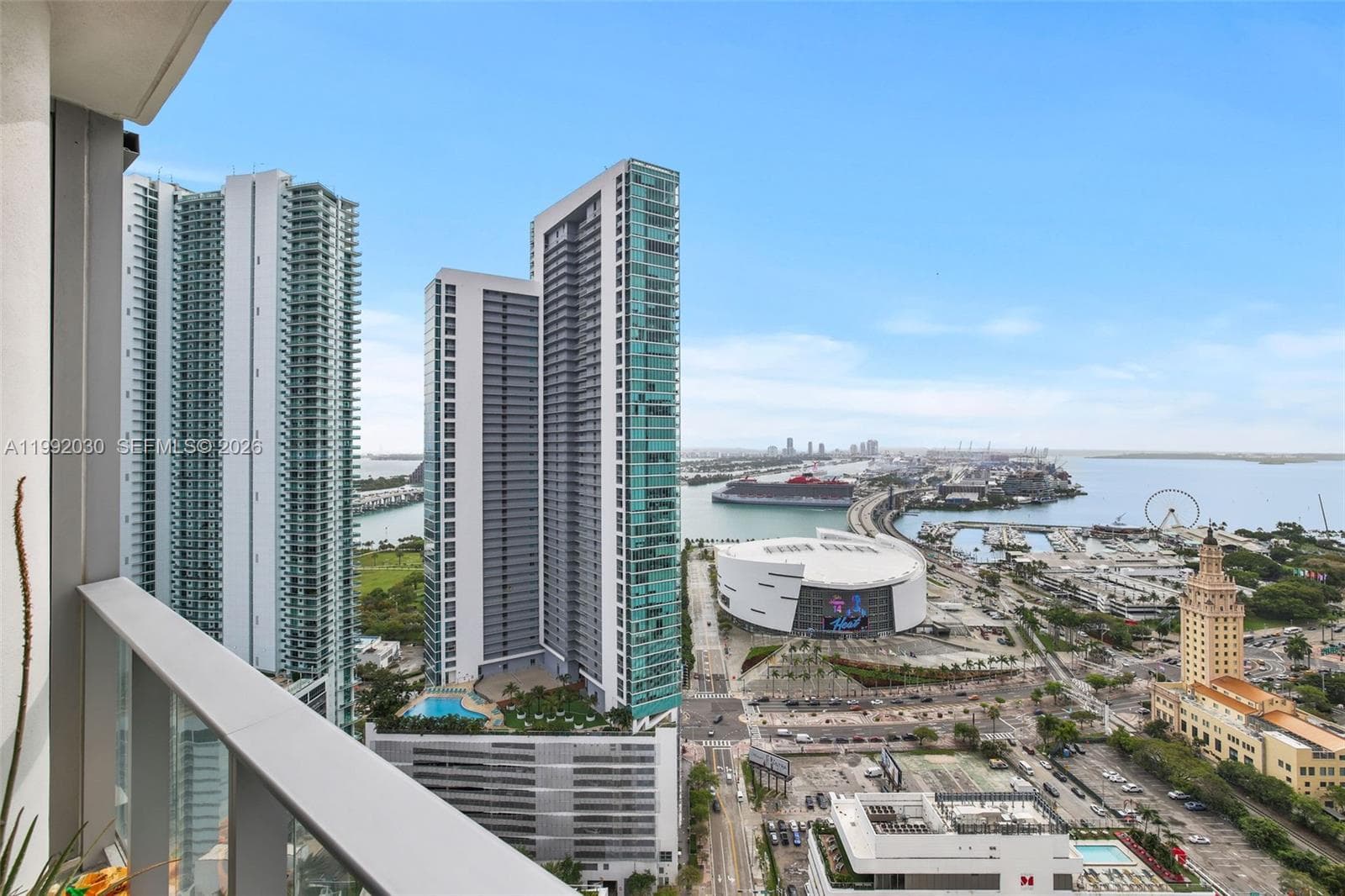 851 NE 1st Ave # 3211, Miami FL 33132 — 29