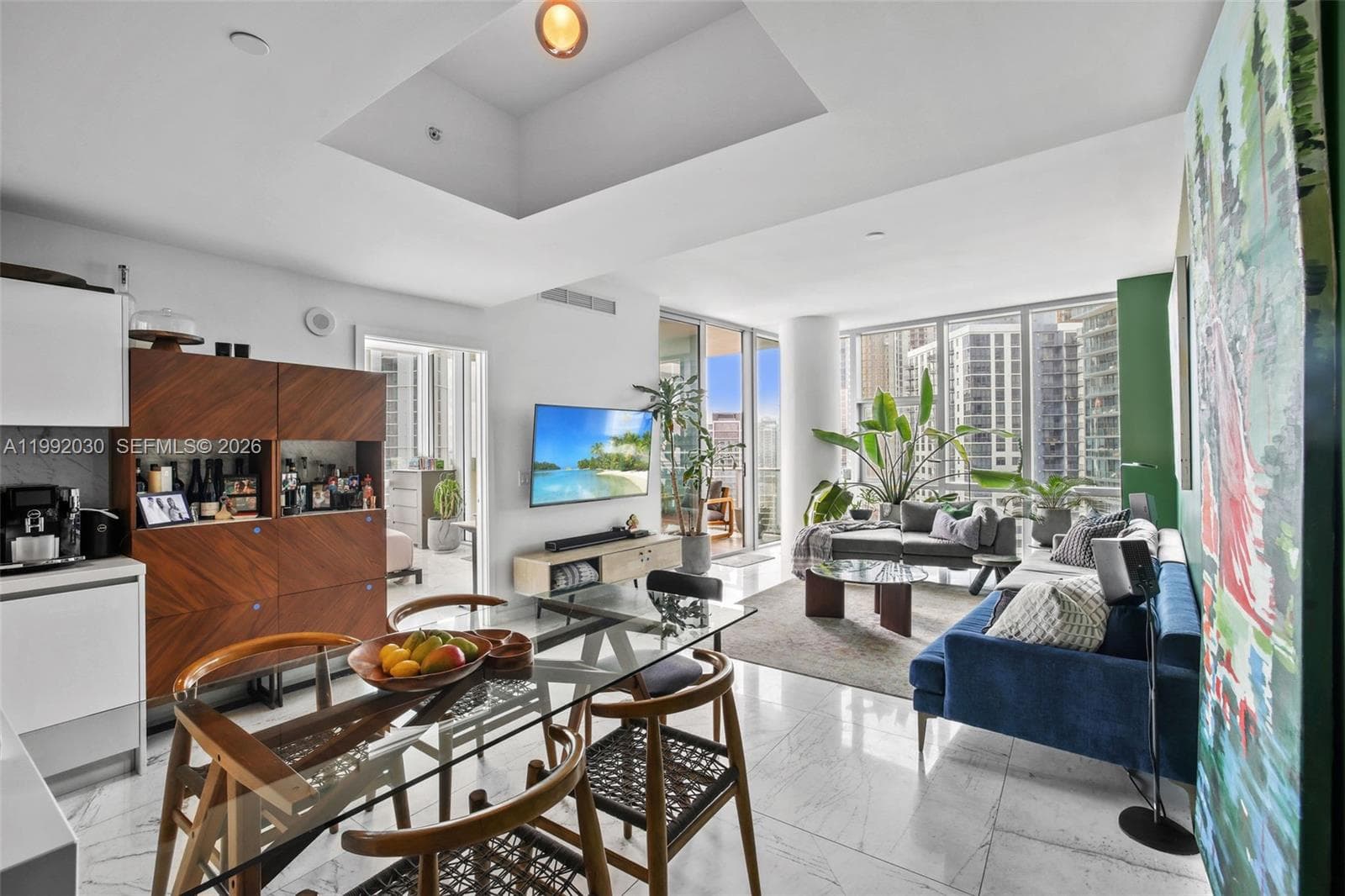 851 NE 1st Ave # 3211, Miami FL 33132 — 4