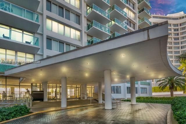 1000 West Ave # 1532, Miami Beach FL 33139 — 28