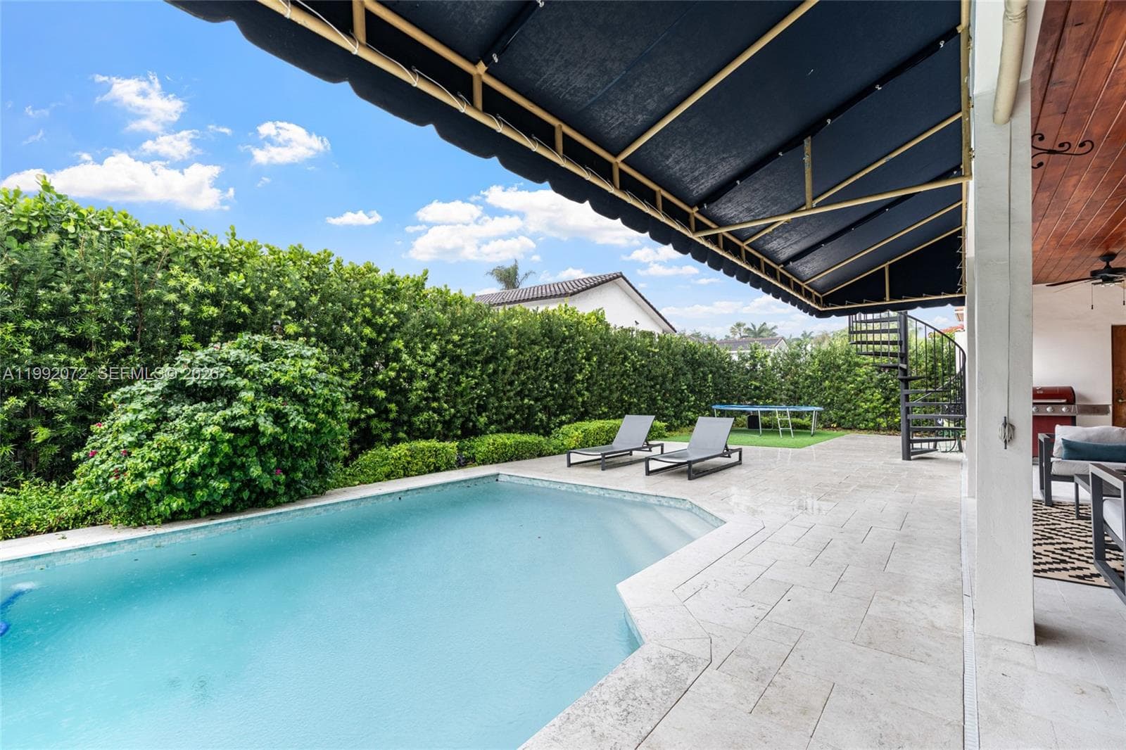 16214 NW 82nd Pl, Miami Lakes FL 33016 — 39