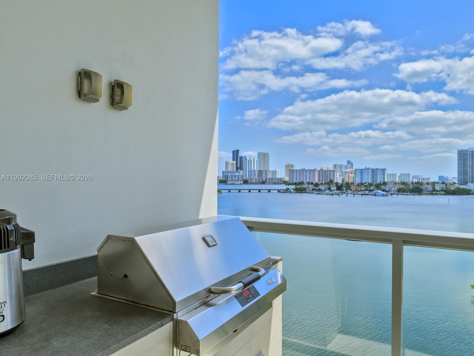 3300 NE 188th St # 511, Aventura FL 33180 — 23
