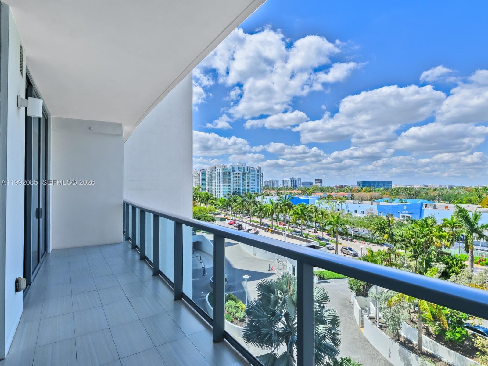 3300 NE 188th St # 511, Aventura FL 33180 — 15