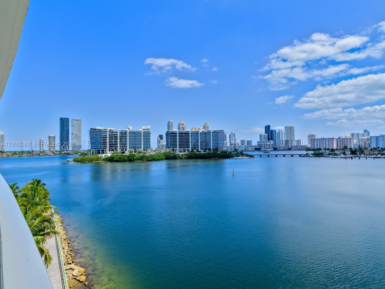 3300 NE 188th St # 511, Aventura FL 33180 — 25