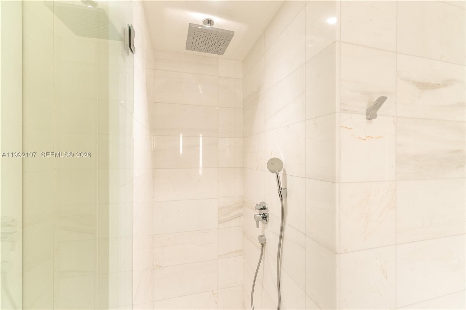 300 Biscayne Boulevard Way # 2103C, Miami FL 33131 — 26