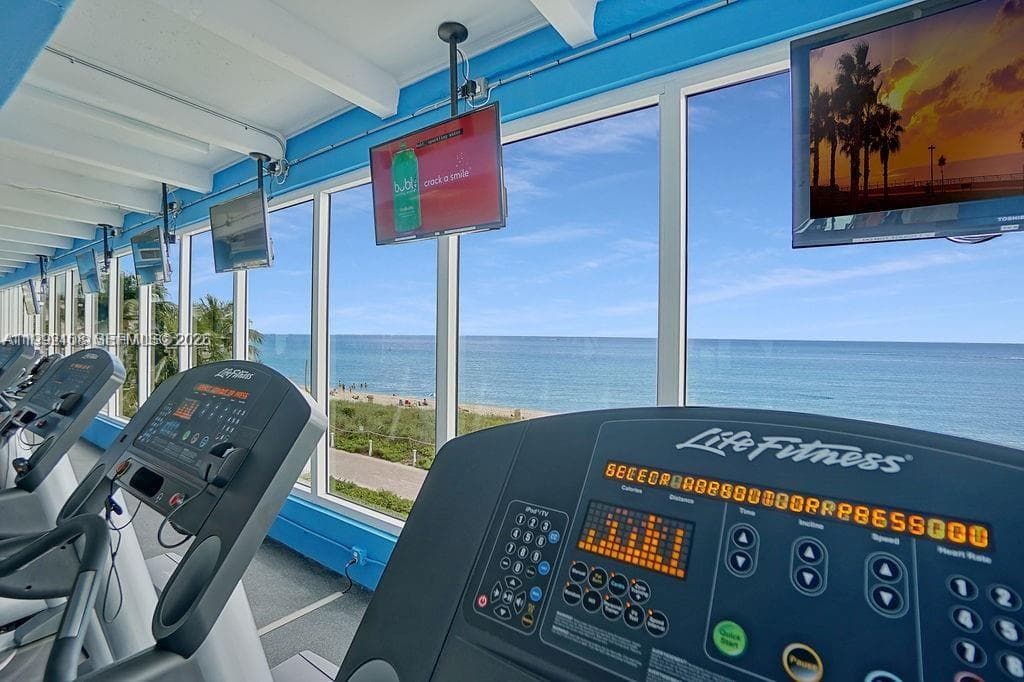 5401 Collins Ave # 1514, Miami Beach FL 33140 — 43