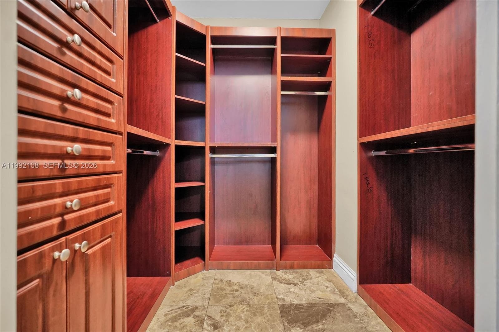 5401 Collins Ave # 1514, Miami Beach FL 33140 — 35