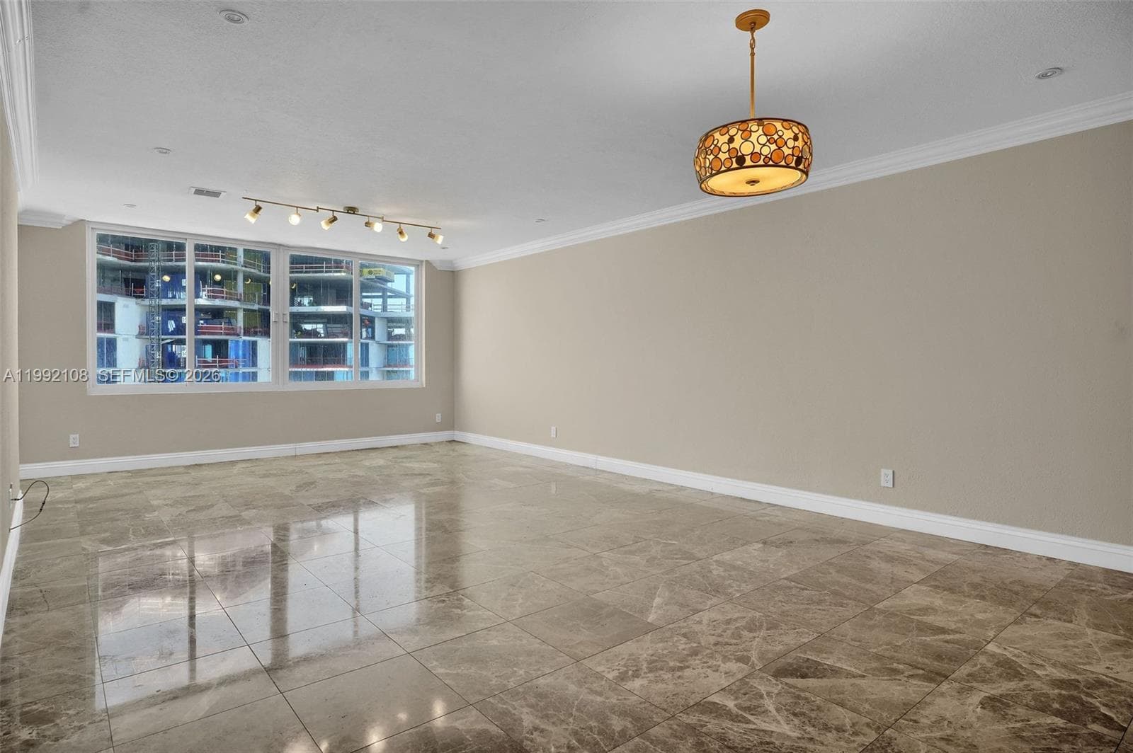 5401 Collins Ave # 1514, Miami Beach FL 33140 — 31