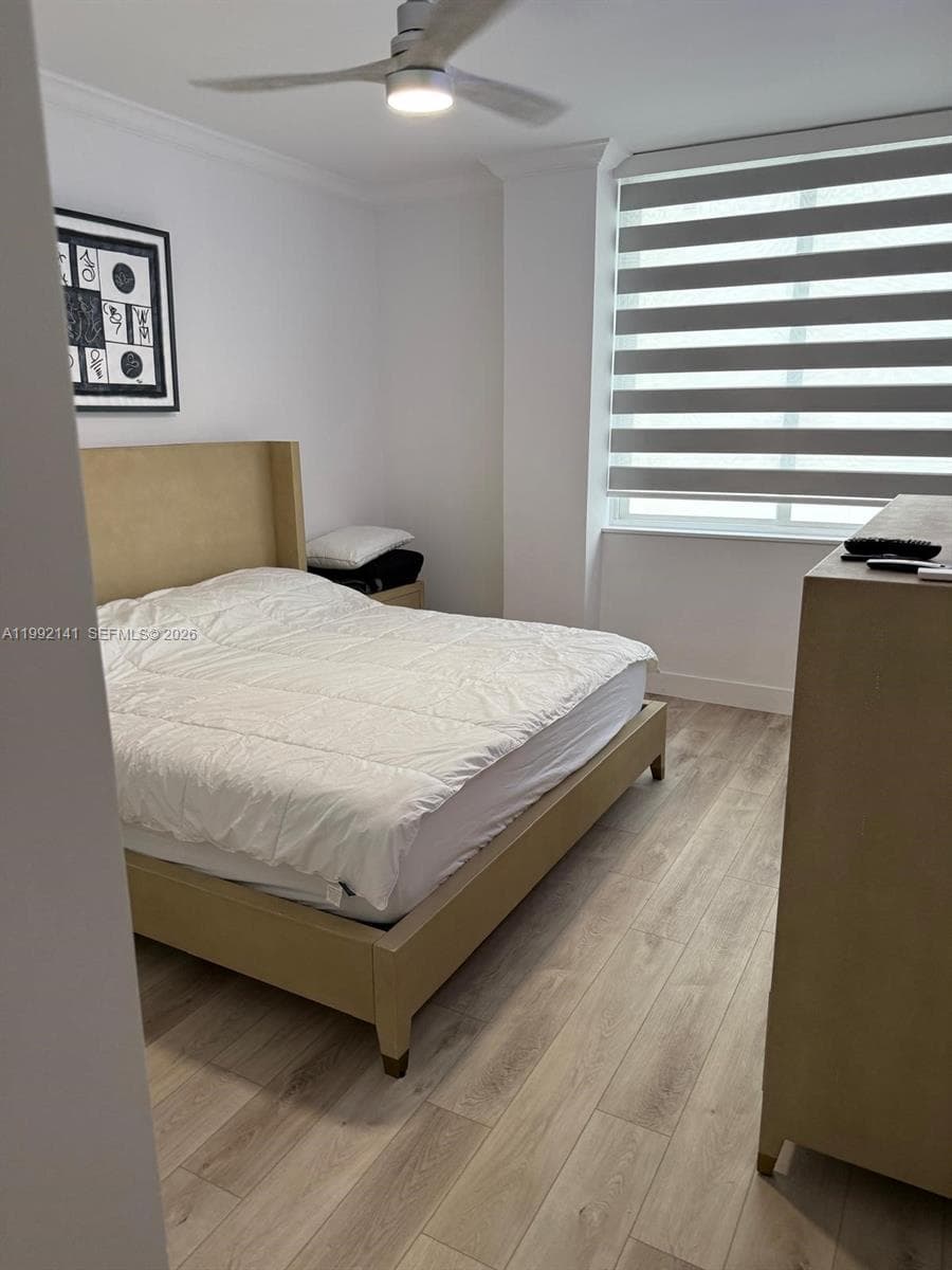5005 Collins Ave # 1525, Miami Beach FL 33140 — 11