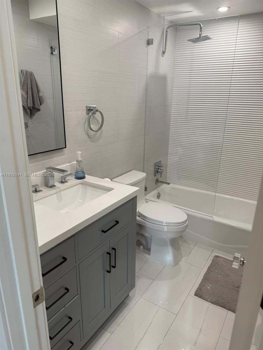 5005 Collins Ave # 1525, Miami Beach FL 33140 — 19