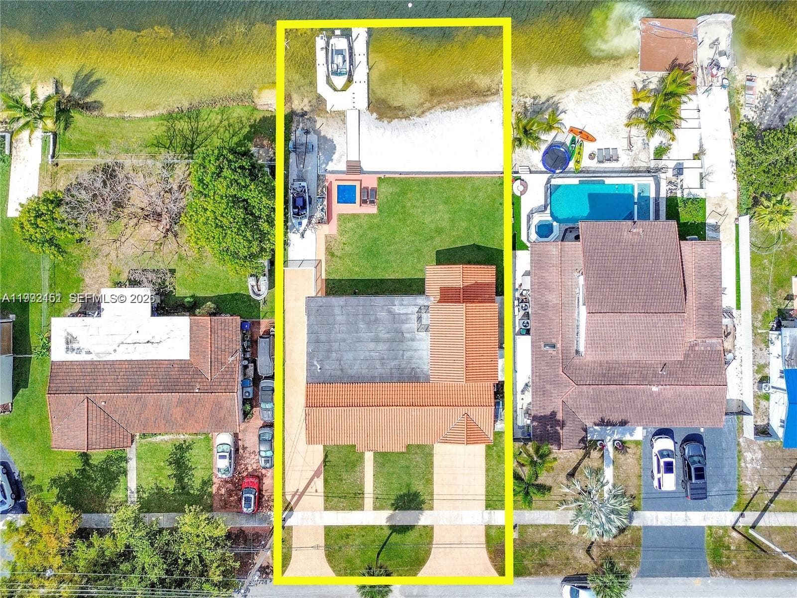 18400 NW 78th Ave, Hialeah FL 33015 — 13