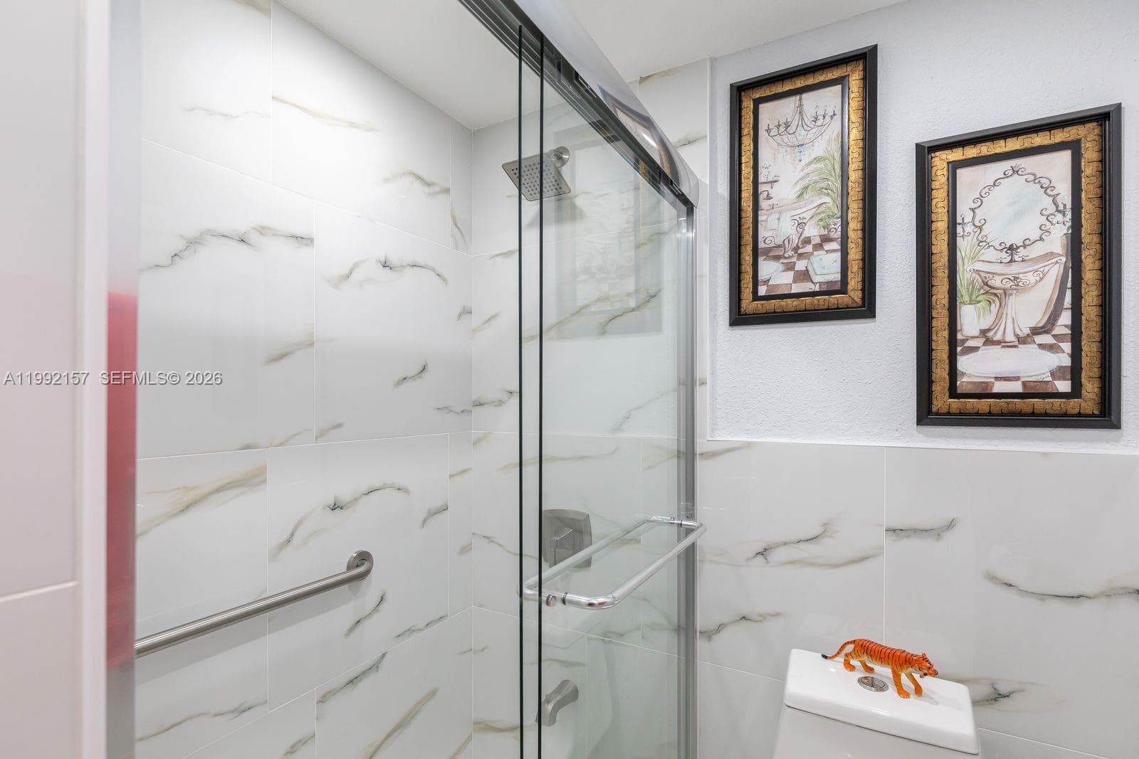 1261 W 43rd Pl, Hialeah FL 33012 — 41