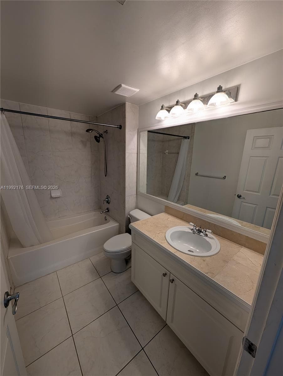 6831 SW 44th St # 203, Miami FL 33155 — 7