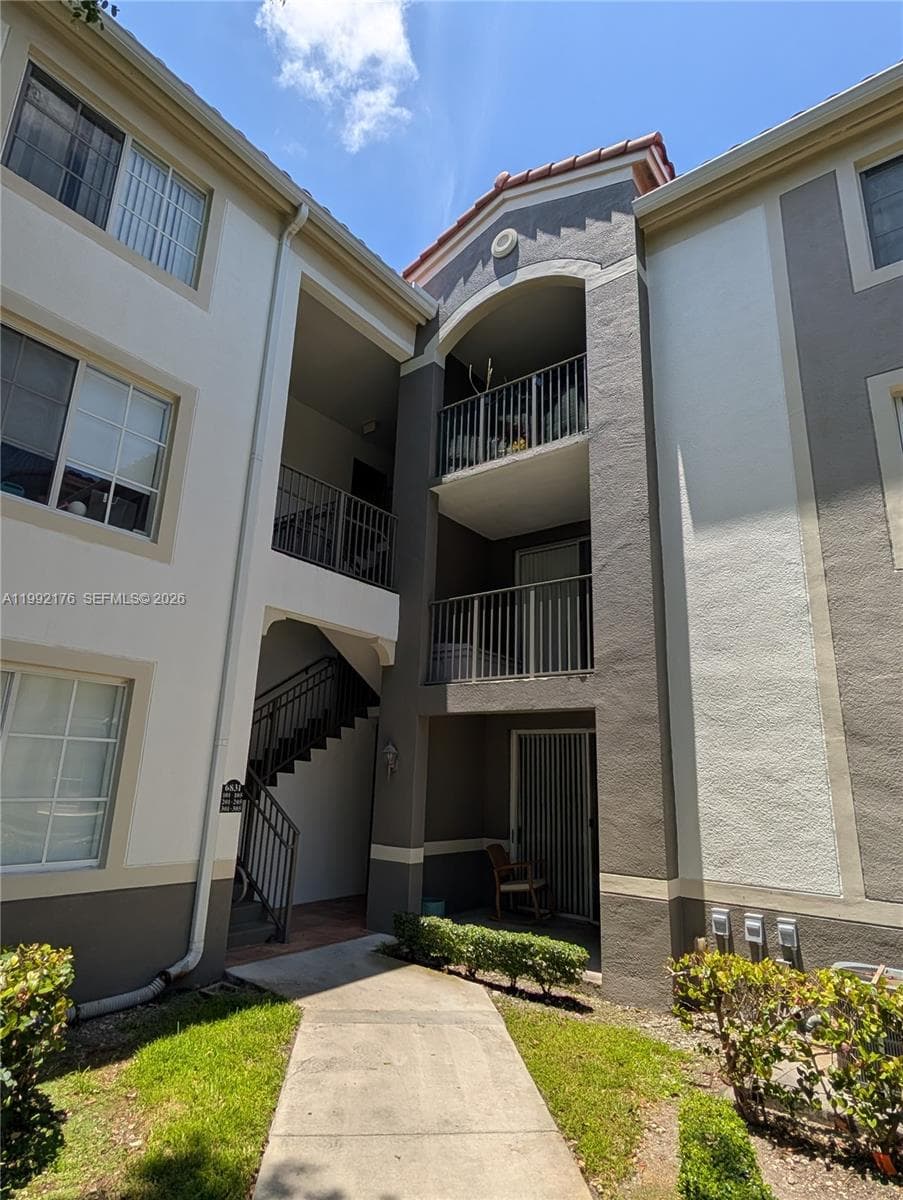 6831 SW 44th St # 203, Miami FL 33155 — 15