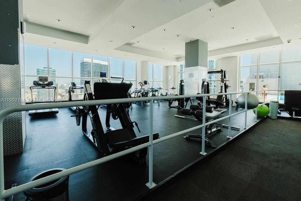 133 NE 2nd Ave # 512, Miami FL 33132 — 16