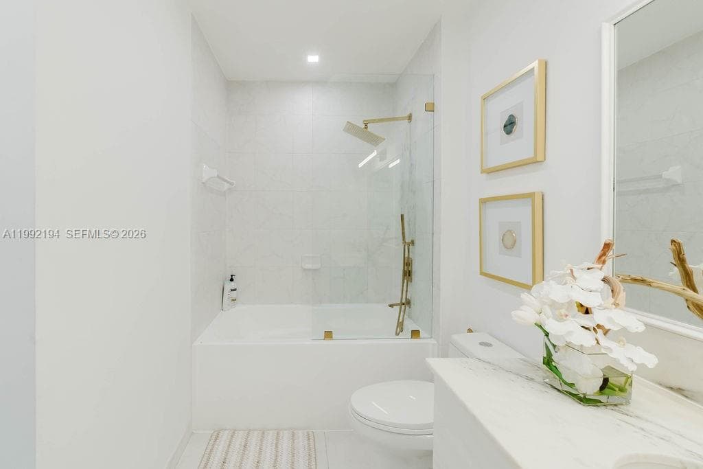 133 NE 2nd Ave # 512, Miami FL 33132 — 11