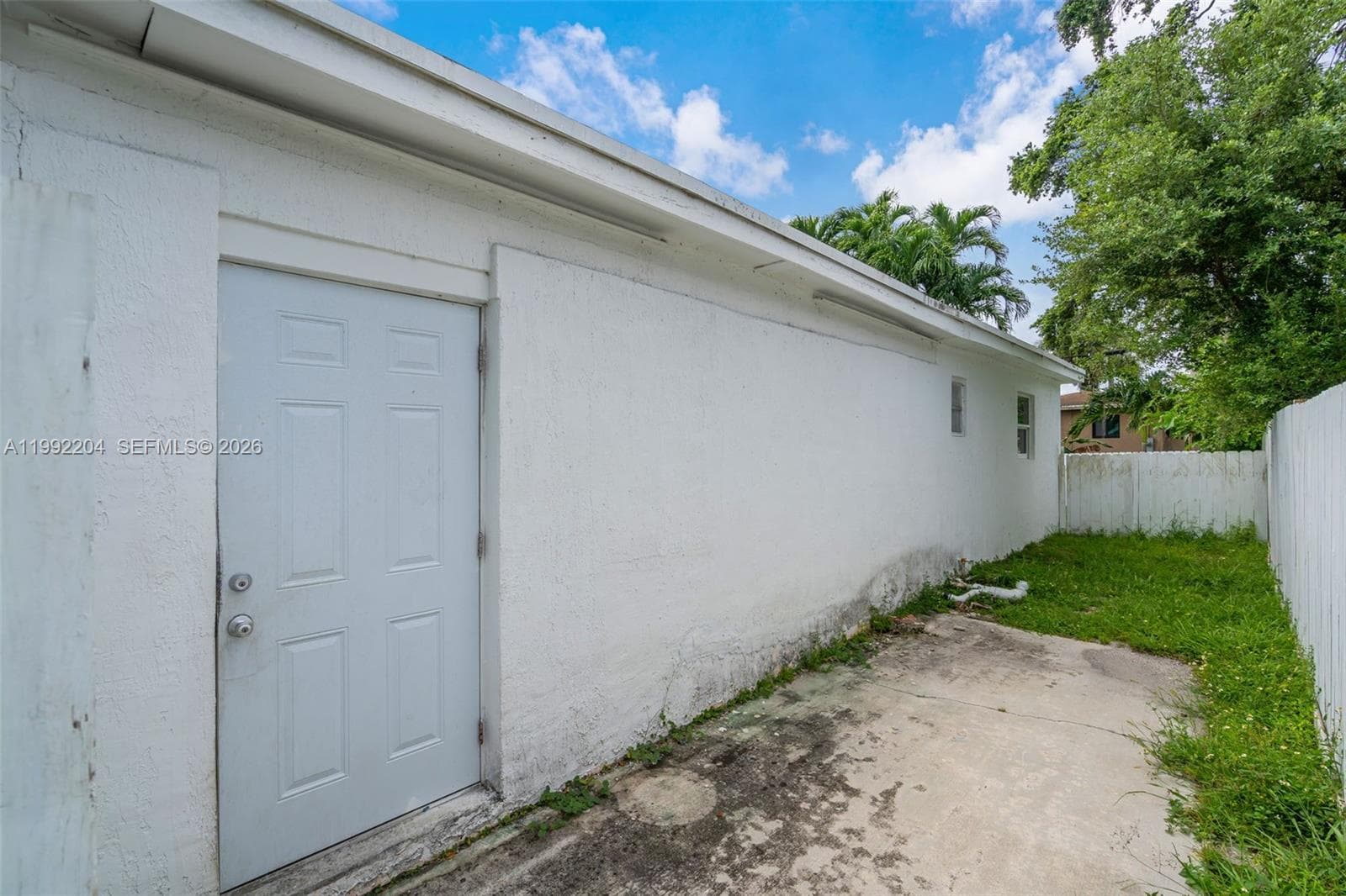 181 NE 121st St, North Miami FL 33161 — 30