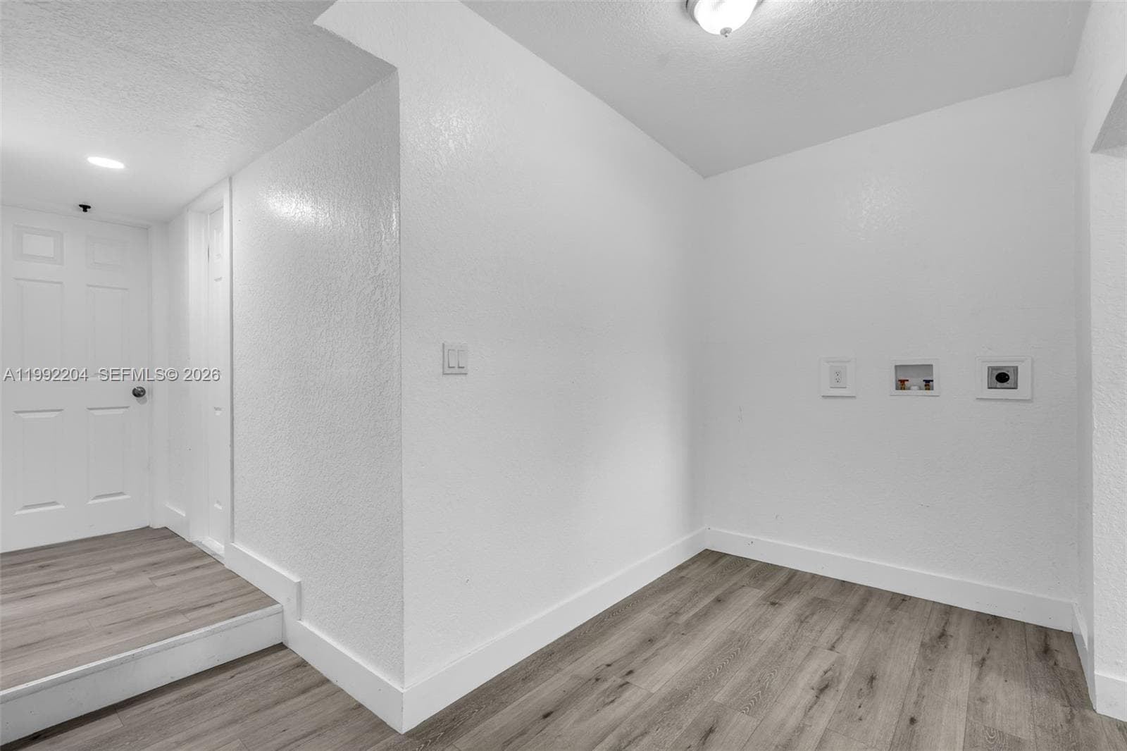 181 NE 121st St, North Miami FL 33161 — 18