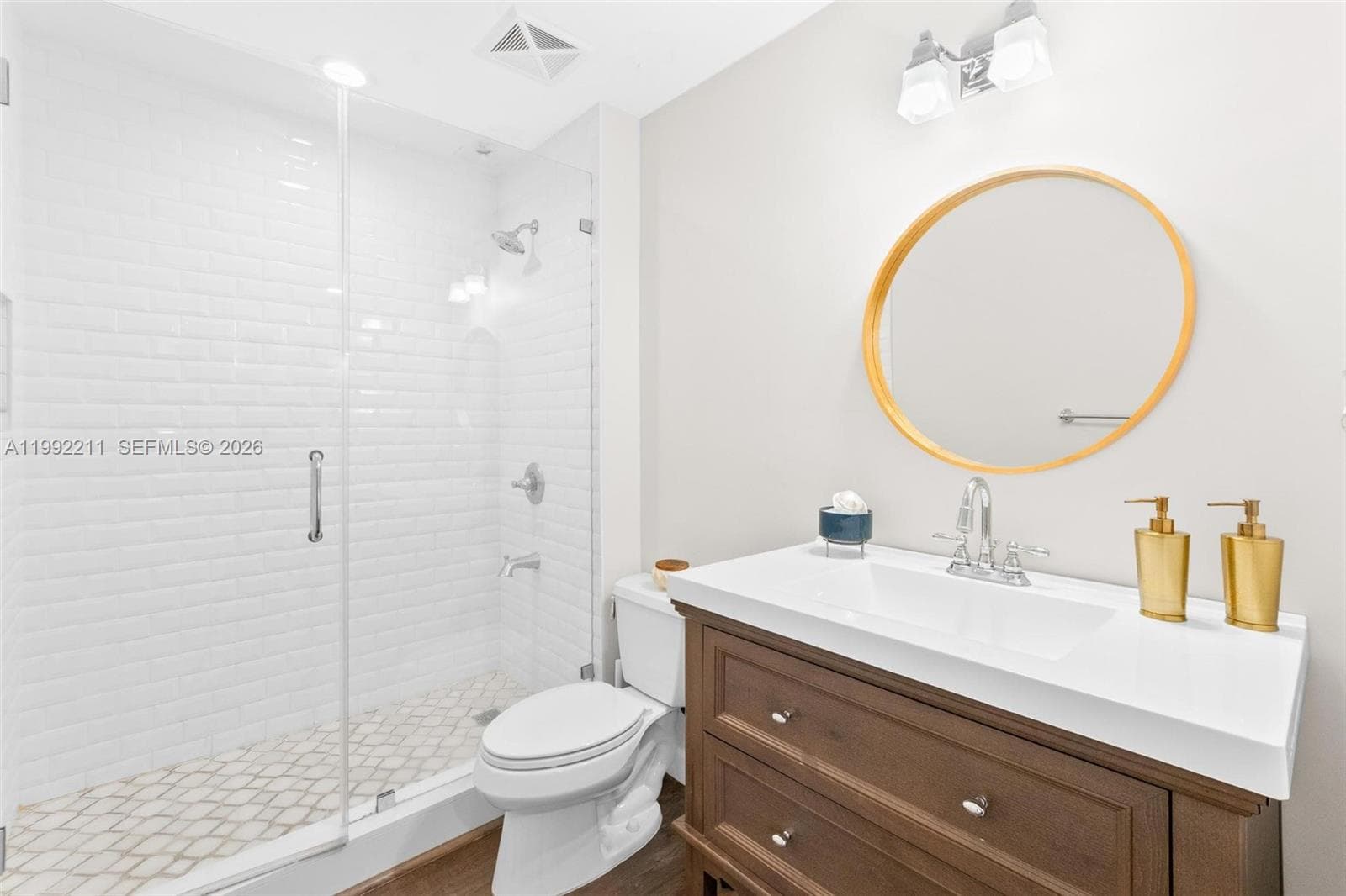 111 E Flagler St # 909, Miami FL 33131 — 8