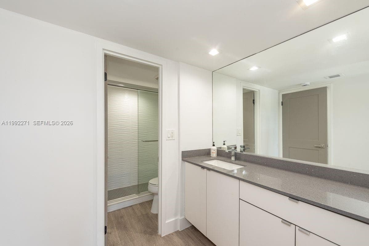 100 Bayview Dr # 210, Sunny Isles Beach FL 33160 — 10