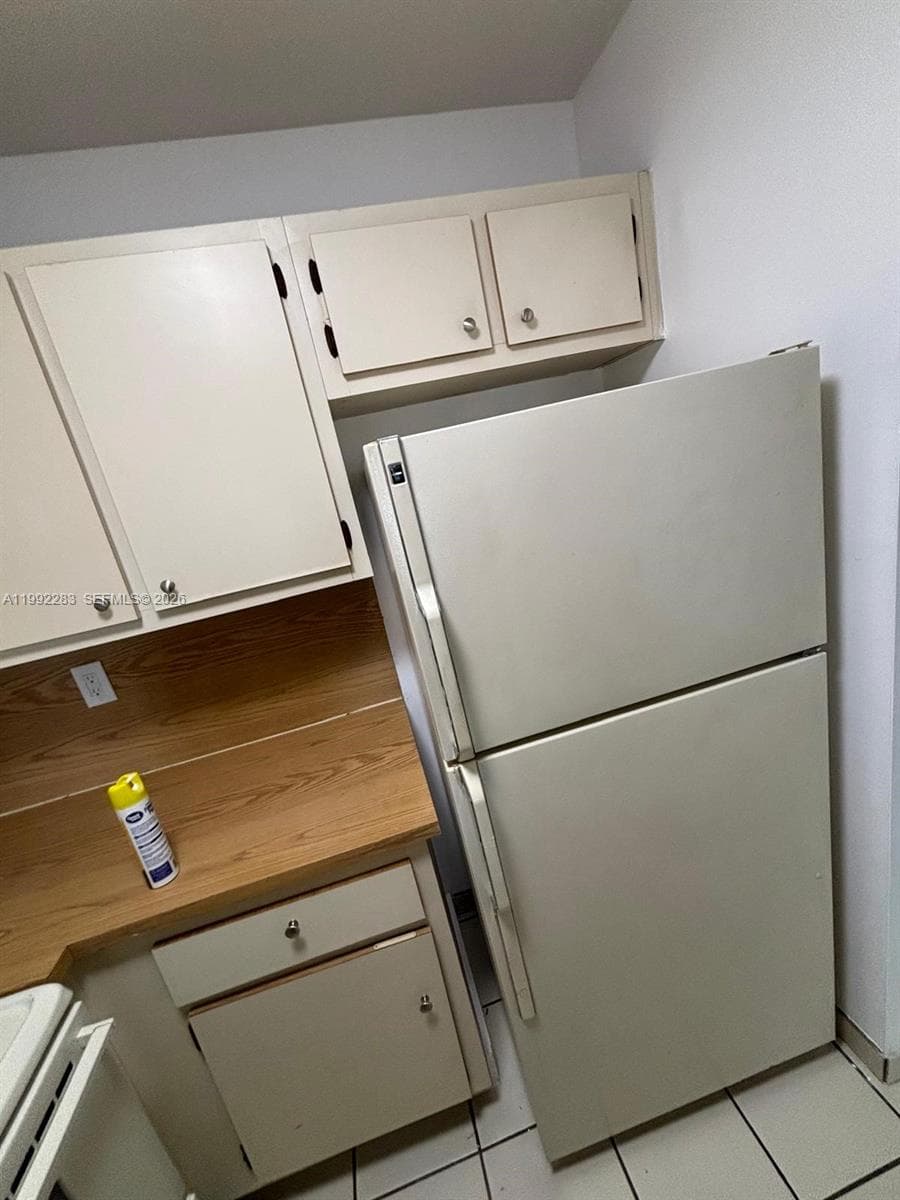 2046 W Flagler St # 205, Miami FL 33135 — 2