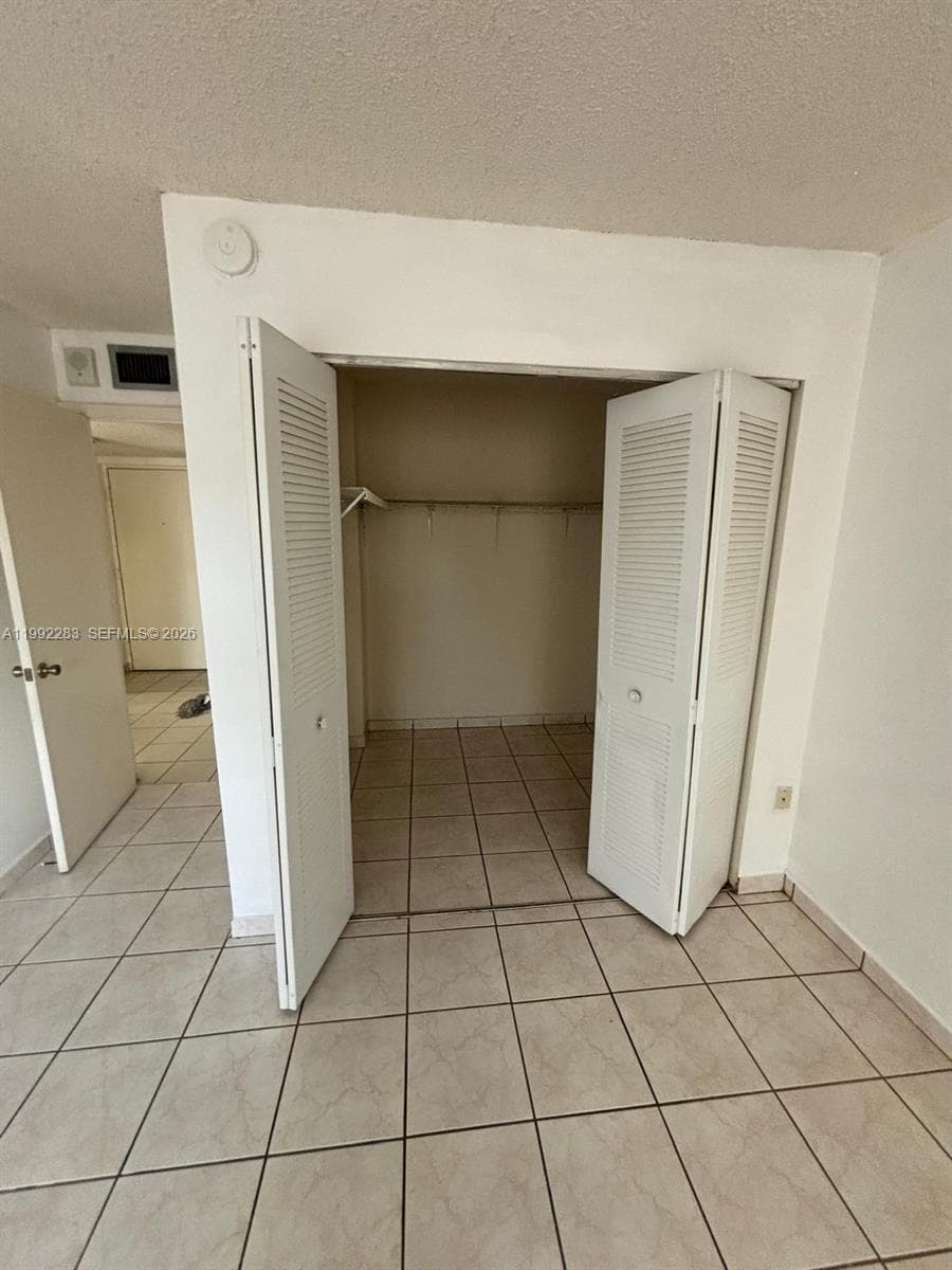2046 W Flagler St # 205, Miami FL 33135 — 4