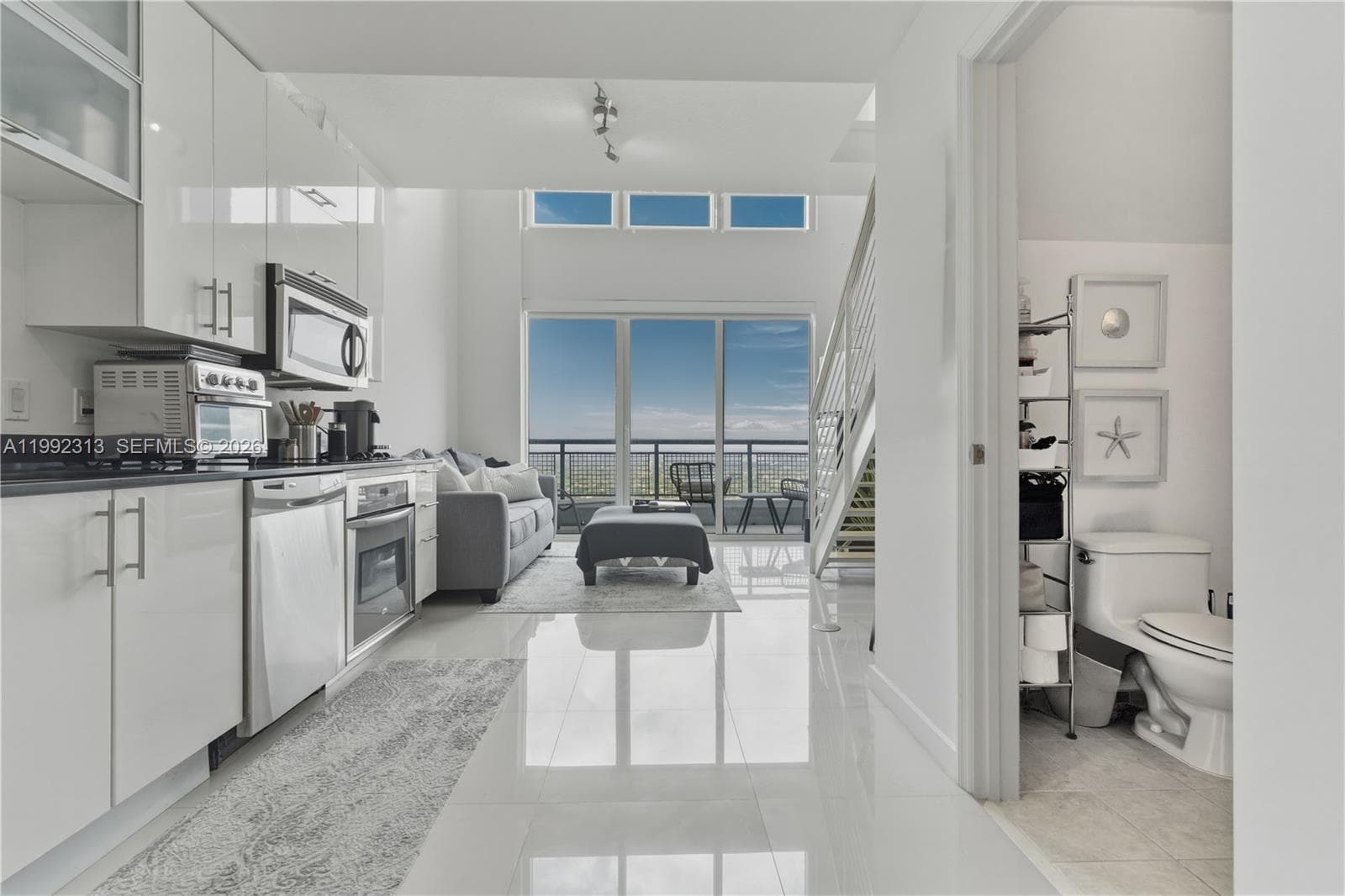 60 SW 13th St # 2805, Miami FL 33130 — 1