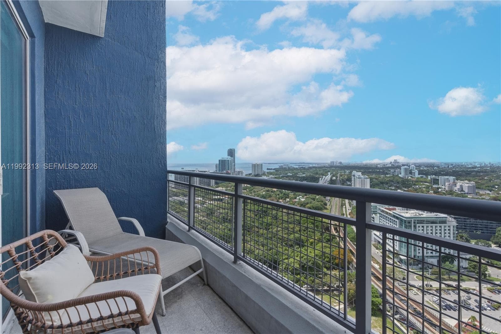 60 SW 13th St # 2805, Miami FL 33130 — 21